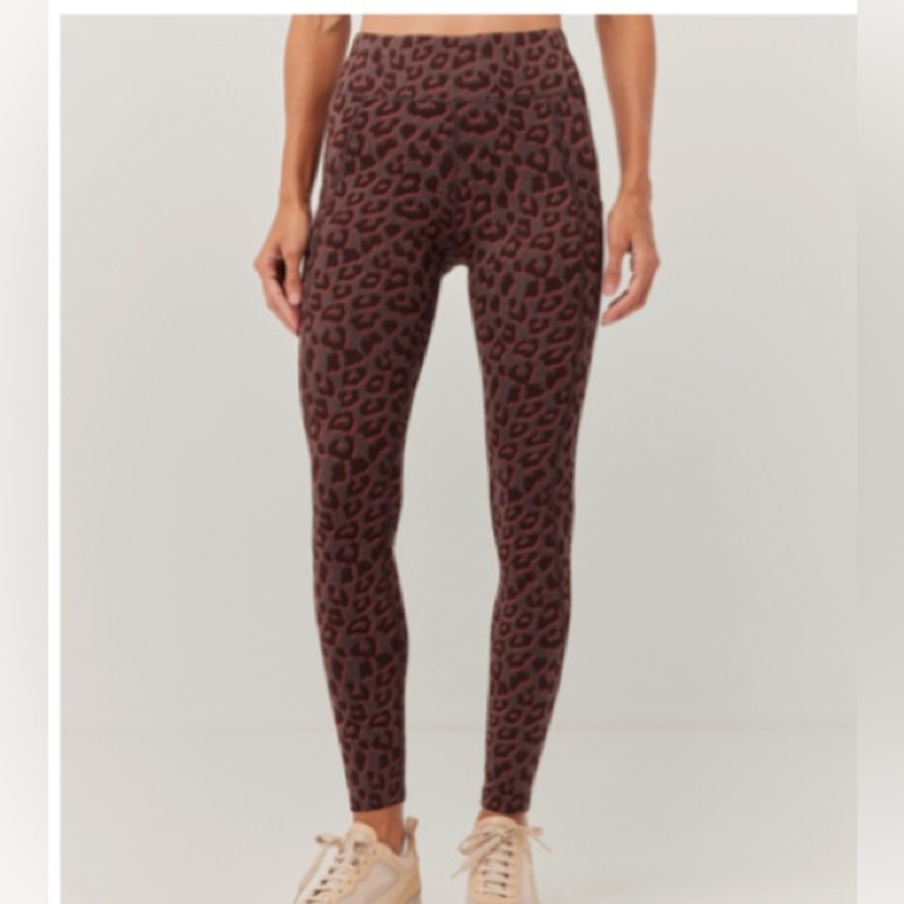 PACT Chocolate Leopard PureActive Pocket Legging S